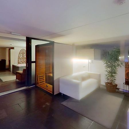 Nice And Cosy Place With Jacuzzi And Sauna To Relax In The Centre Of Antwerpia Zewnętrze zdjęcie