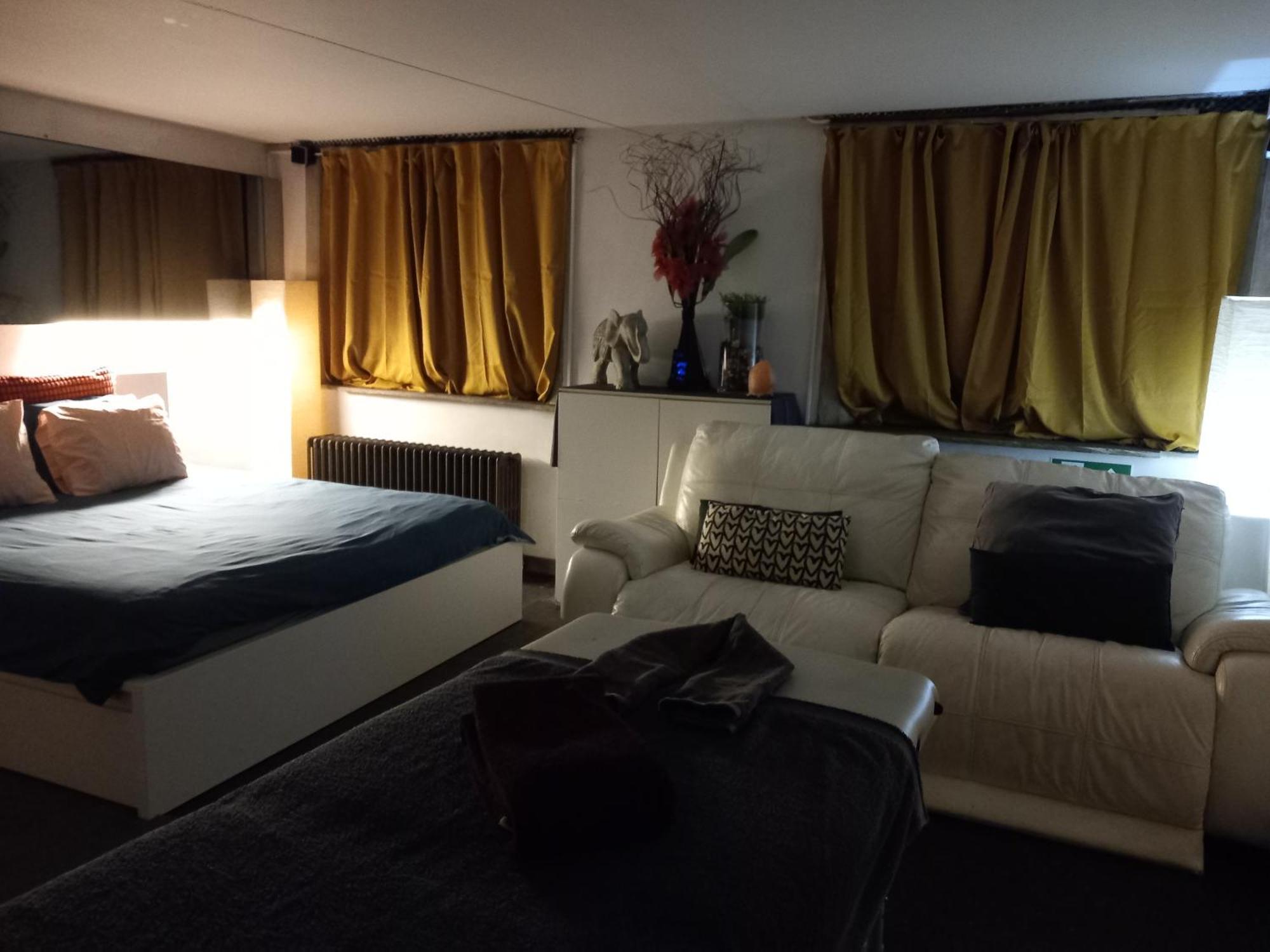 Nice And Cosy Place With Jacuzzi And Sauna To Relax In The Centre Of Antwerpia Zewnętrze zdjęcie